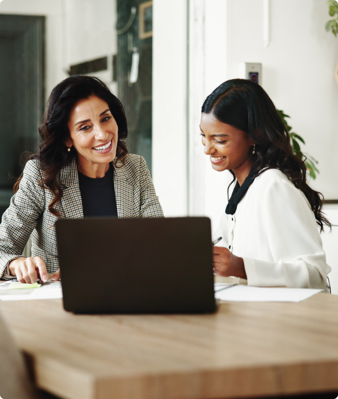 Women collaborating in office
